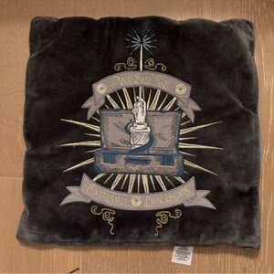 Pottery Barn Teen Fantastic Beasts Wanded Pillow Cover EUC